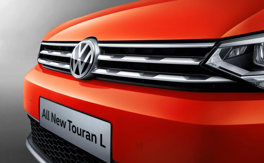 Детали экстерьера Volkswagen Cross Touran L 2018 года  (CN) (фото 2 из 9)